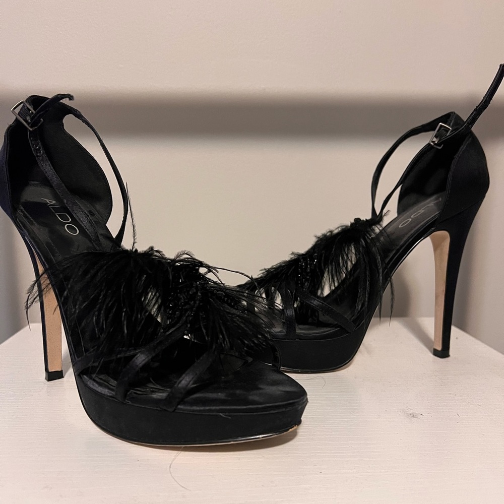 Black flirty heels with feathers/rhinestones